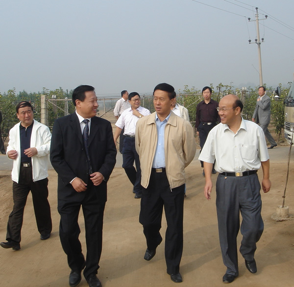 In2006,Song Enhua,vice governor of Hebei province came to our company for an inspection visit during the agricuture industrialization working conterence In2006,Song Enhua,vice governor of Hebei province came to our company for an inspection visit during the agricuture industrialization working conterence
